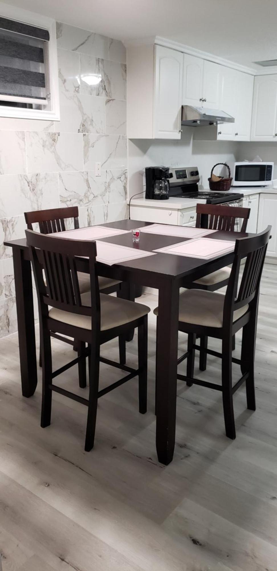 2 Bedroom Luxury Apartment Guelph Luaran gambar