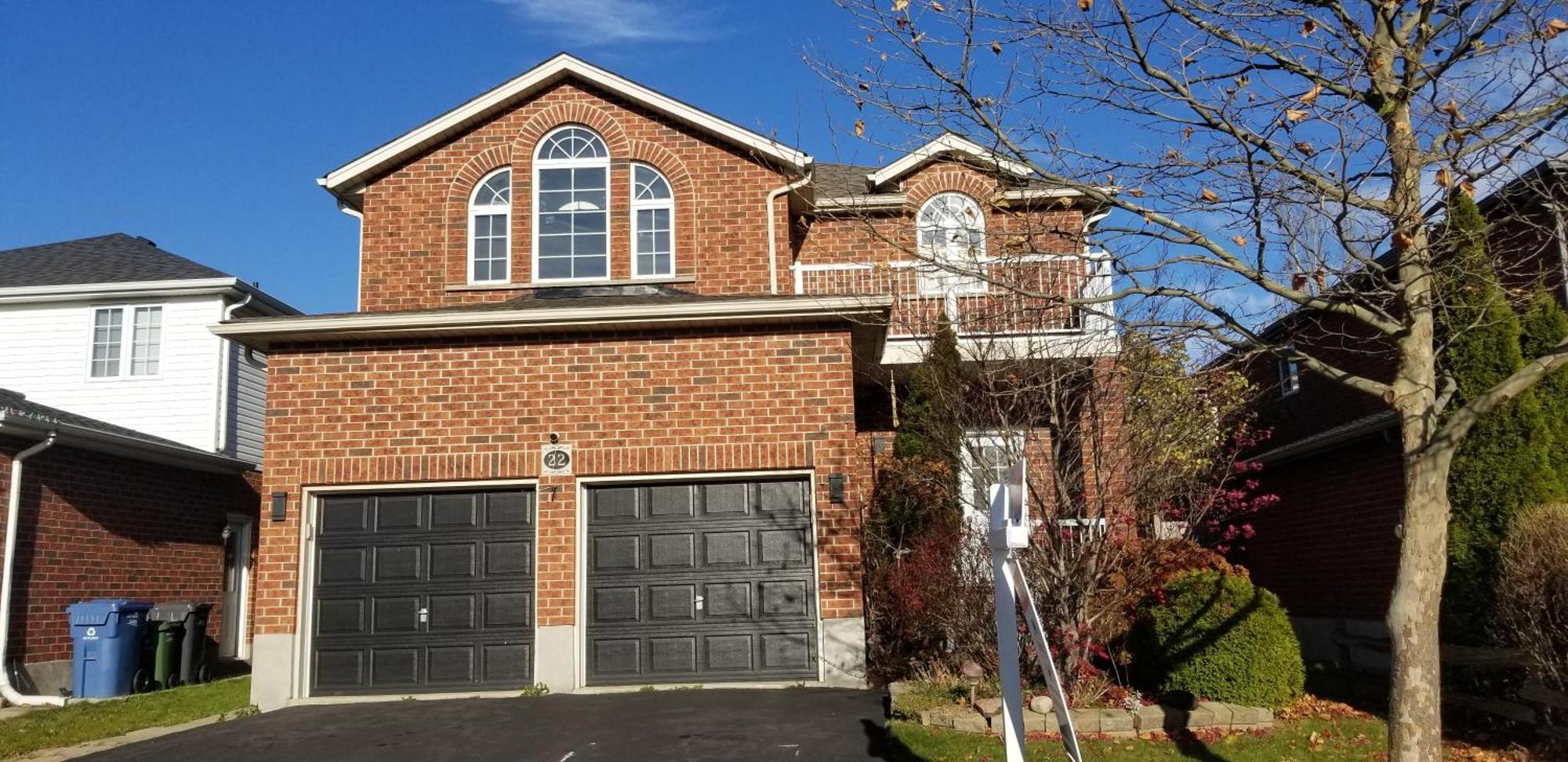 2 Bedroom Luxury Apartment Guelph Luaran gambar